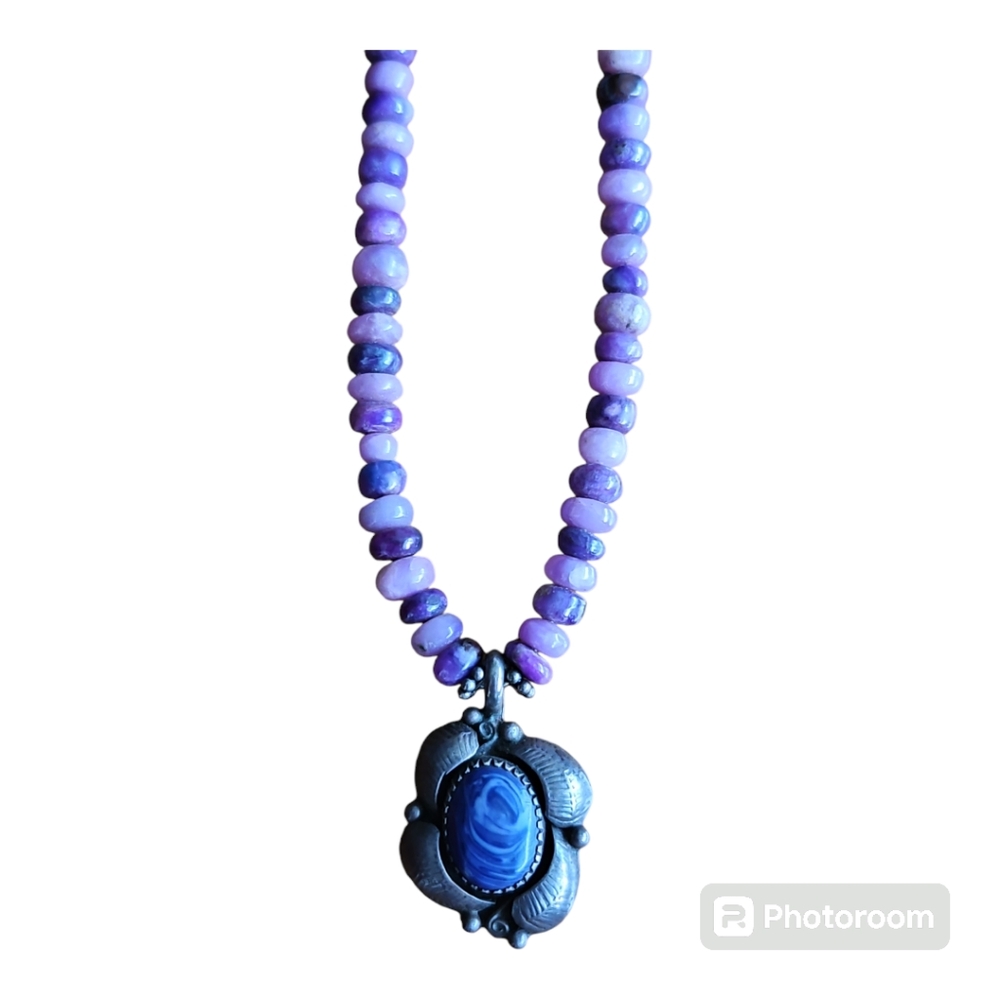 Amethyst &Lapis Cabachon Necklace - Picture 3 of 9
